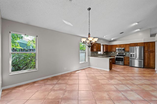 125 Saratoga Boulevard E, Royal Palm Beach, FL 33411