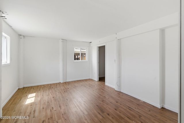 87 Oregon Avenue, Waretown, NJ 08758