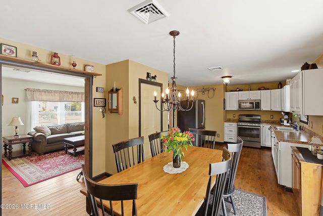 87 Oregon Avenue, Waretown, NJ 08758