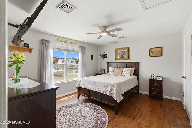87 Oregon Avenue, Waretown, NJ 08758