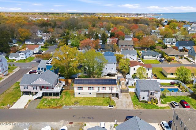 87 Oregon Avenue, Waretown, NJ 08758