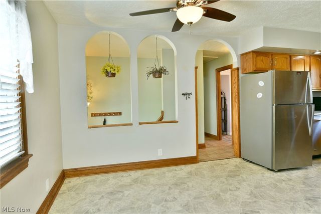406 McDonald Avenue, Mcdonald, OH 44437