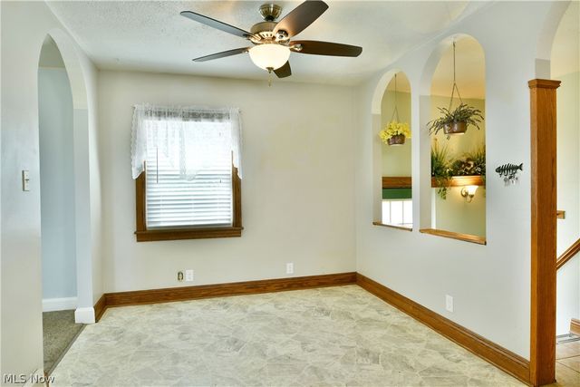 406 McDonald Avenue, Mcdonald, OH 44437