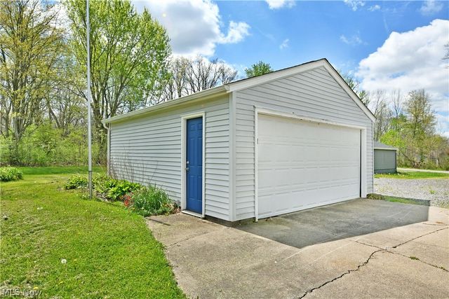 406 McDonald Avenue, Mcdonald, OH 44437