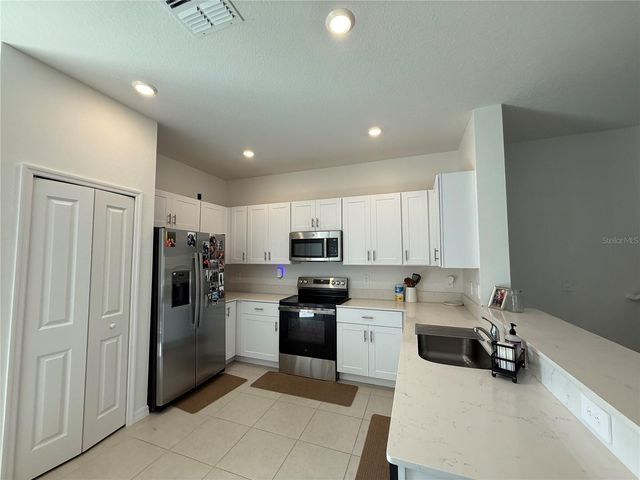 2691 BUTTERCUP LUCINE LANE, Ruskin, FL 33570