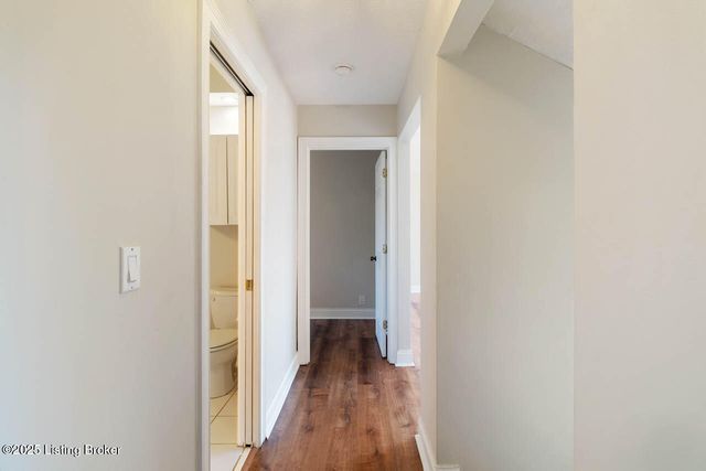 5113 Silverton Ln, Louisville, KY 40241