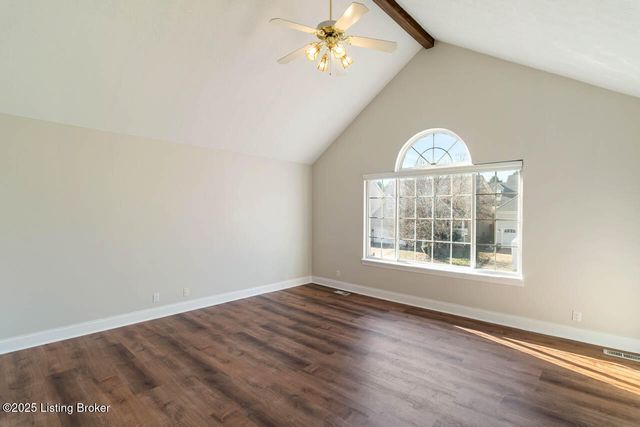 5113 Silverton Ln, Louisville, KY 40241