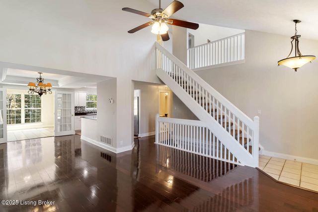 5113 Silverton Ln, Louisville, KY 40241