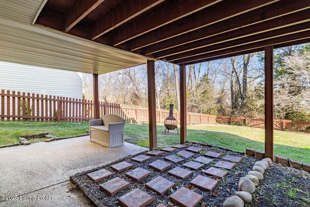 5113 Silverton Ln, Louisville, KY 40241