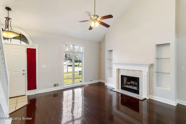 5113 Silverton Ln, Louisville, KY 40241