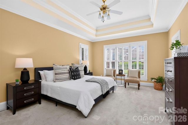 6907 Meadow Run Lane, Charlotte, NC 28277