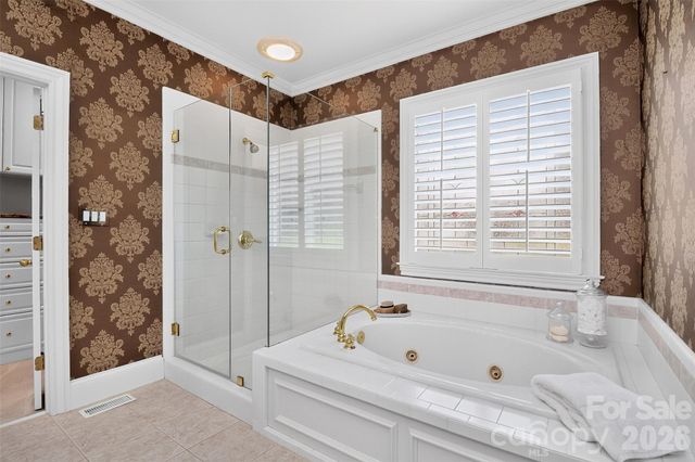 6907 Meadow Run Lane, Charlotte, NC 28277