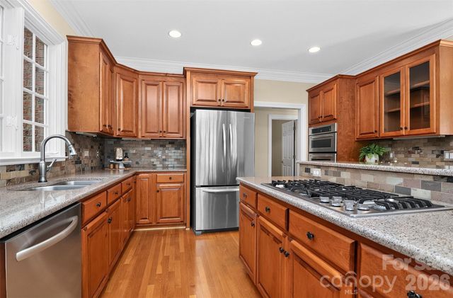 6907 Meadow Run Lane, Charlotte, NC 28277