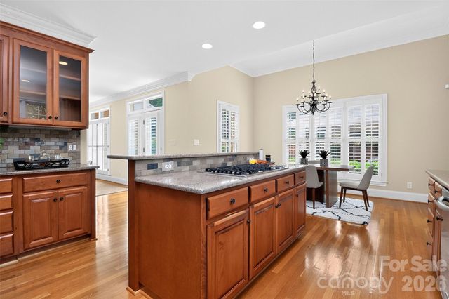 6907 Meadow Run Lane, Charlotte, NC 28277