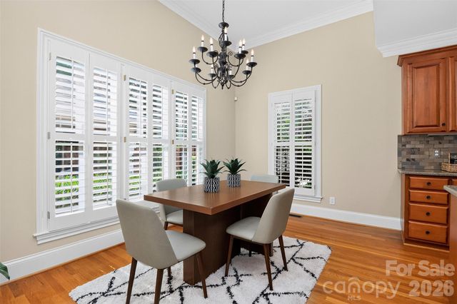6907 Meadow Run Lane, Charlotte, NC 28277