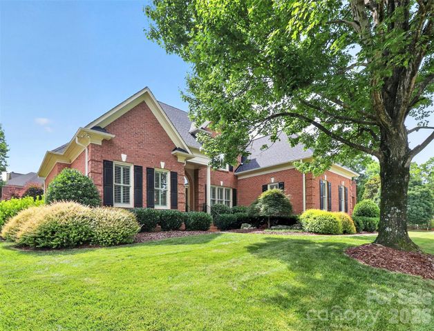 6907 Meadow Run Lane, Charlotte, NC 28277