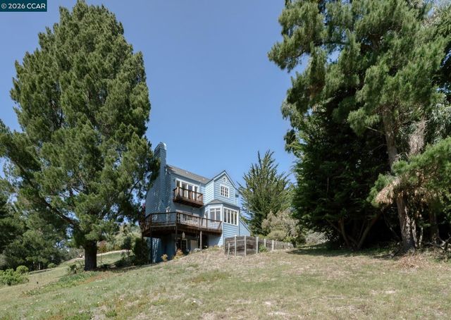 25580 Chiquito Pl, Carmel, CA 93923