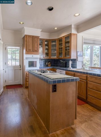 25580 Chiquito Pl, Carmel, CA 93923