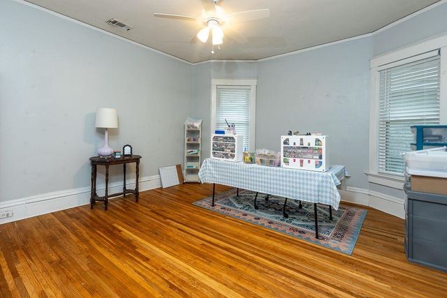 8 S EVERGREEN ST, Memphis, TN 38104