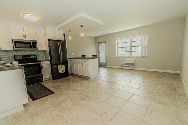 401 N J Street 5, Lake Worth Beach, FL 33460