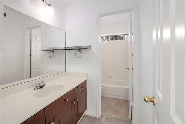 13401 Lamplight Village Ave, Austin, TX 78727