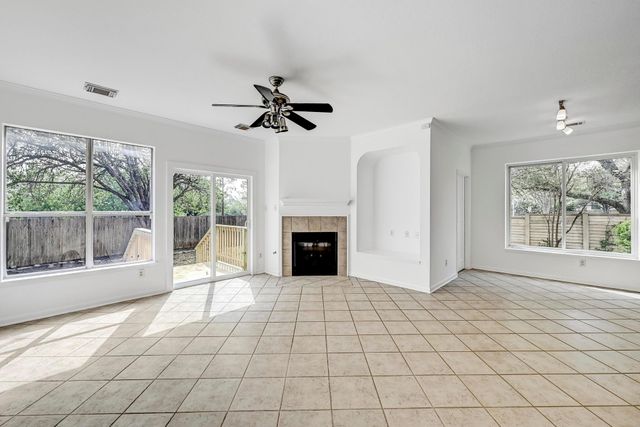 13401 Lamplight Village Ave, Austin, TX 78727