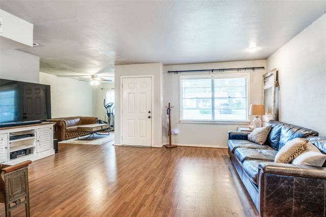 2850 Linhaven Drive, Mesquite, TX 75150