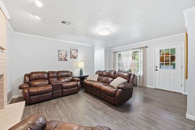 28355 E 2nd Street, Catoosa, OK 74015