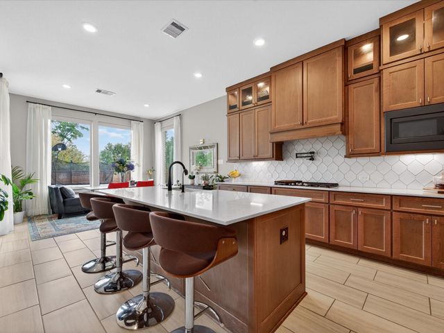 8552 Alford Point Drive, Magnolia, TX 77354