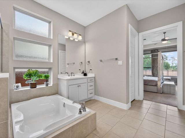 8552 Alford Point Drive, Magnolia, TX 77354