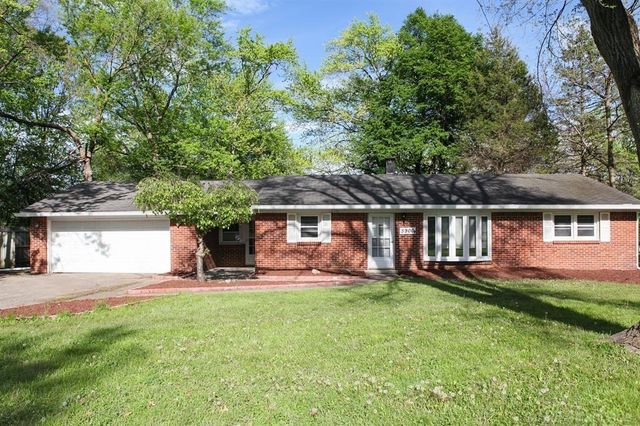 5900 Wright Drive, Troy, MI 48098