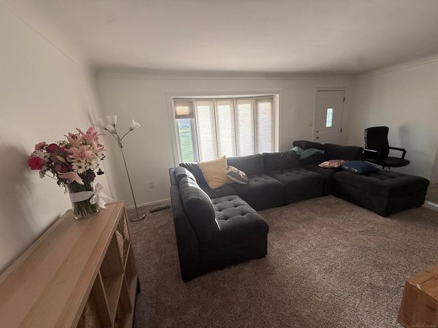 5900 Wright Drive, Troy, MI 48098