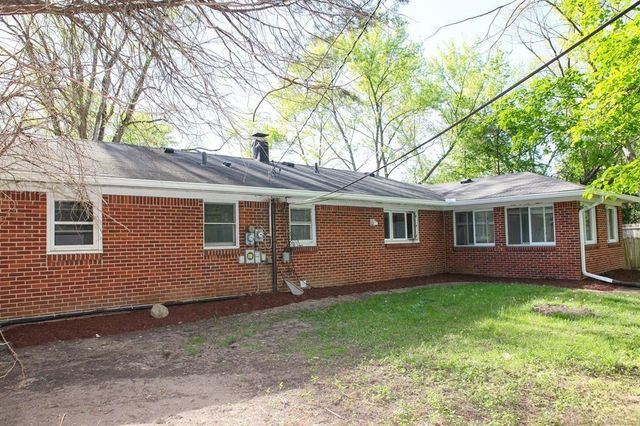 5900 Wright Drive, Troy, MI 48098