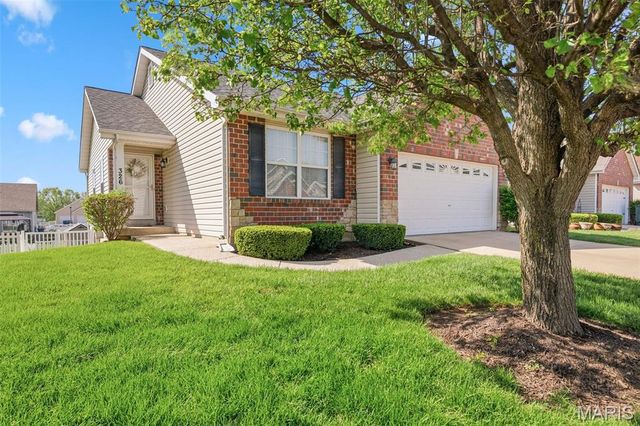 326 Stone Village Drive, Wentzville, MO 63385