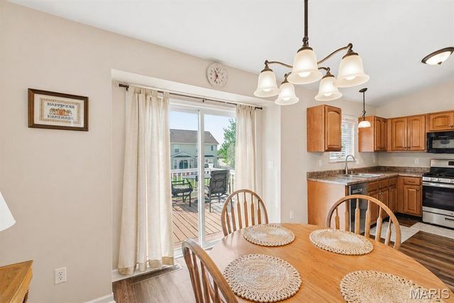 326 Stone Village Drive, Wentzville, MO 63385