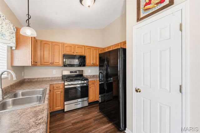 326 Stone Village Drive, Wentzville, MO 63385