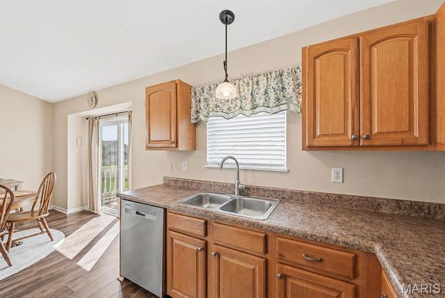 326 Stone Village Drive, Wentzville, MO 63385