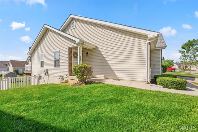 326 Stone Village Drive, Wentzville, MO 63385