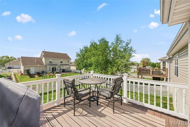 326 Stone Village Drive, Wentzville, MO 63385