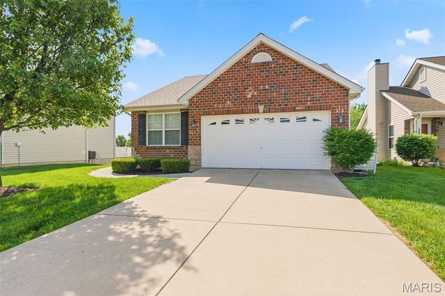 326 Stone Village Drive, Wentzville, MO 63385
