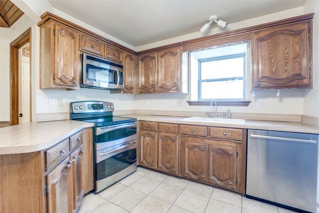 3202 Ridge Oak Drive, Garland, TX 75044