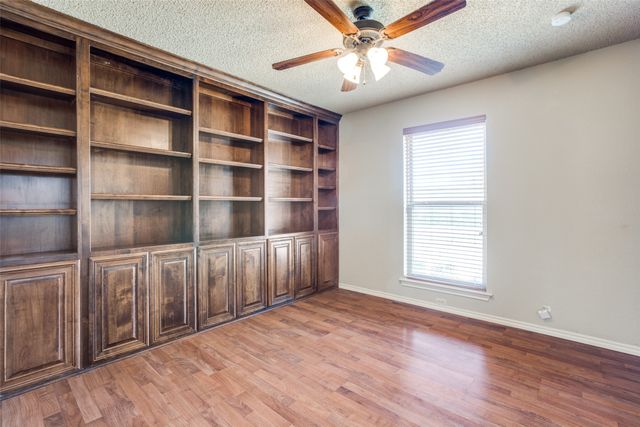 3202 Ridge Oak Drive, Garland, TX 75044