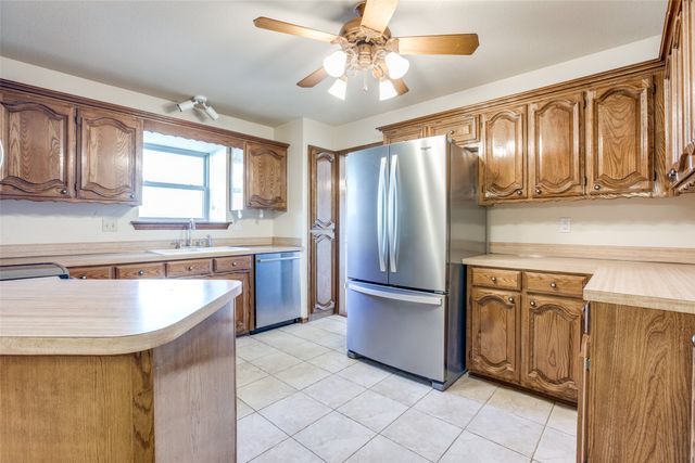 3202 Ridge Oak Drive, Garland, TX 75044