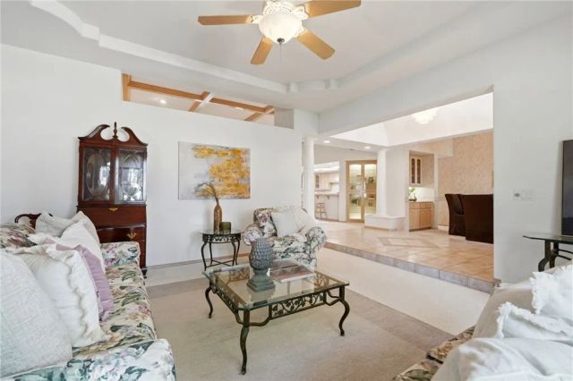 3403 E Vassar Court, Visalia, CA 93292