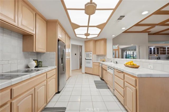 3403 E Vassar Court, Visalia, CA 93292