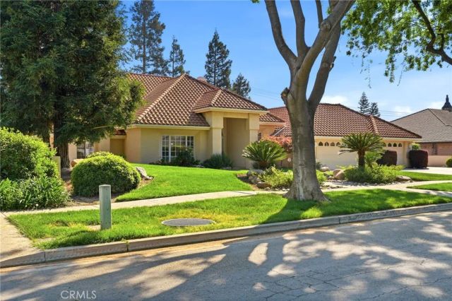 3403 E Vassar Court, Visalia, CA 93292