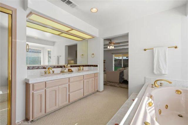 3403 E Vassar Court, Visalia, CA 93292