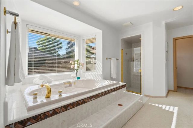 3403 E Vassar Court, Visalia, CA 93292