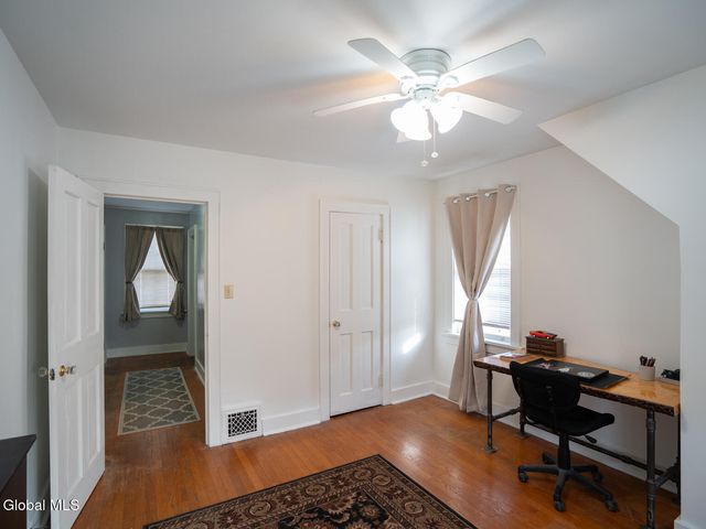 9 Willow Street, Castleton-on-hudson, NY 12033