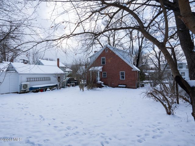 9 Willow Street, Castleton-on-hudson, NY 12033